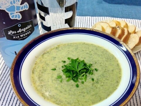 セロリとパセリの豆乳ポタージュスープ